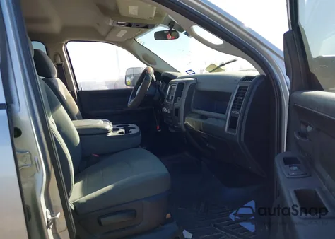 2018 Ram 2500 Tradesman 4X4 6'4 Box z USA, uszkodzony, nr VIN 3C6UR5CL7JG209296